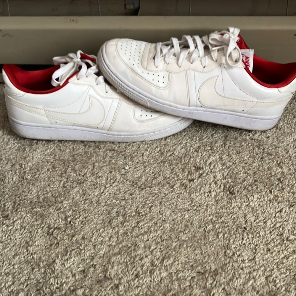 Nike Legend Low